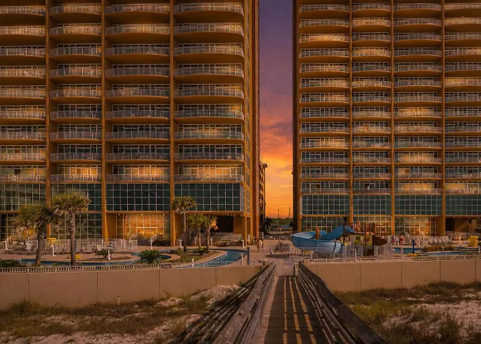 Phoenix Gulf Towers 407 Apartment
